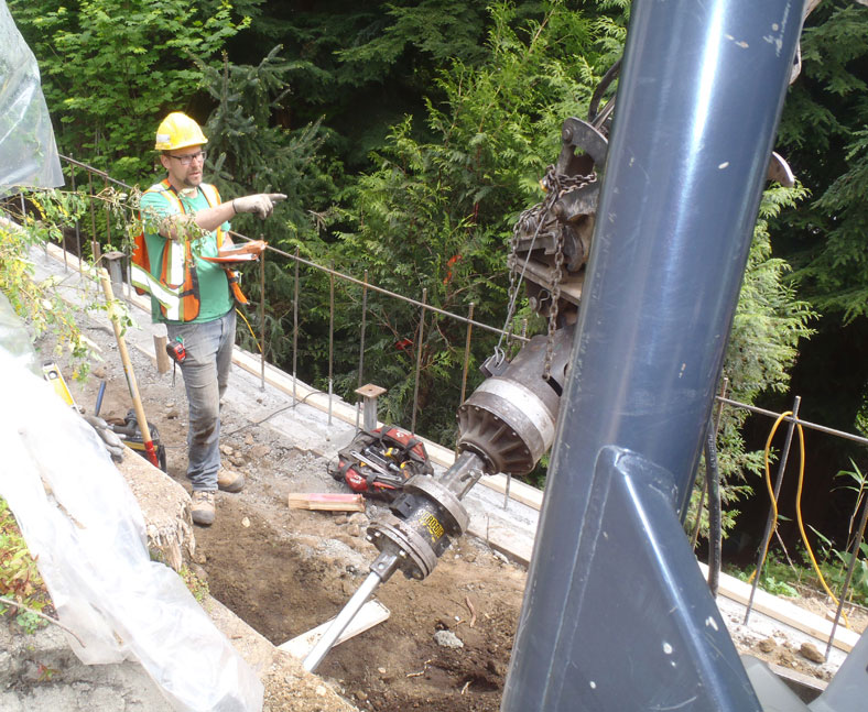 HELICAL PILE SUPPORTED RETAINING WALL WEST VANCOUVER